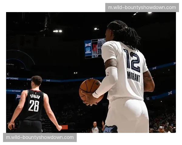 灰熊詹金斯防守调整及时 发现步行者三分威胁后迅速加强外线轮转