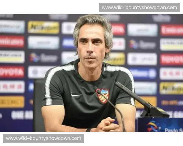 成都蓉城外援莱切特获评7.6分 后防核心表现稳健