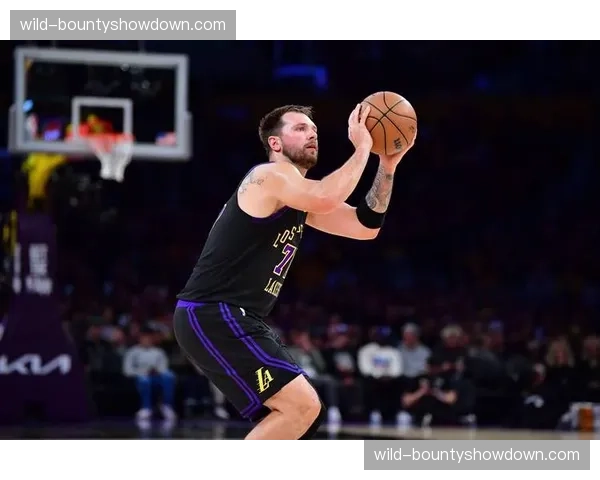 湖人面对火箭掘金森林狼均有战绩优势，卡位战占先机